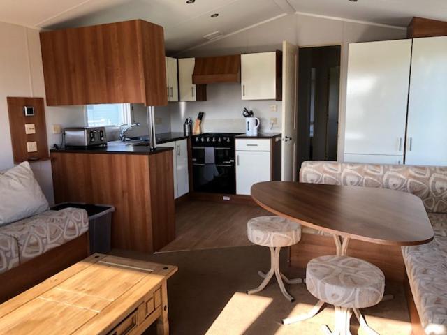 Caledonia Summertime Jaywick Sands 외부 사진